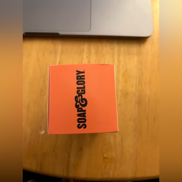 Soap and Glory Nightcream - Picture 3 of 5